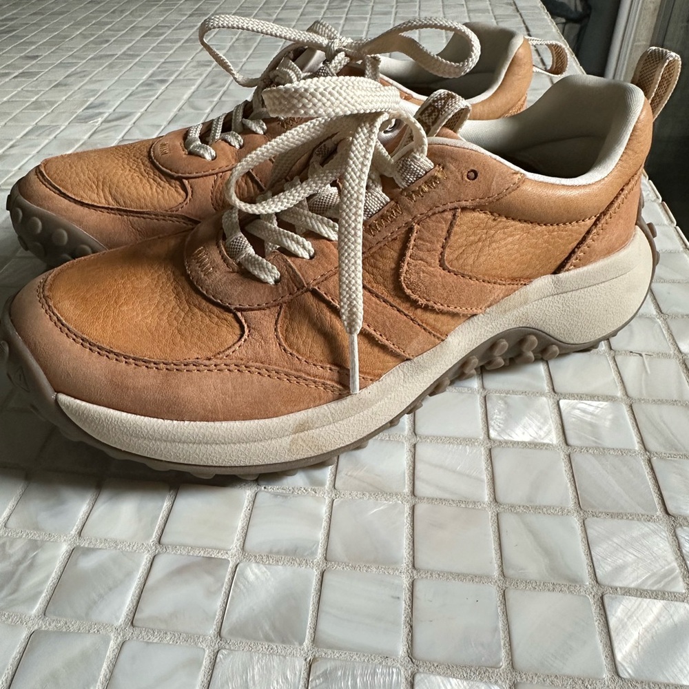 Women’s Keen KS86 Leather sneakers size 6.5